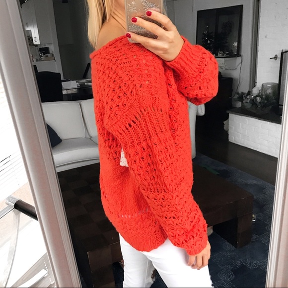 🆕 FREE PEOPLE ORANGE OVERSIZED KNIT SWEATER! - Picture 2 of 7